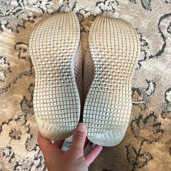 Lightly worn size 7 pink no bull runners - Picture 4 of 4